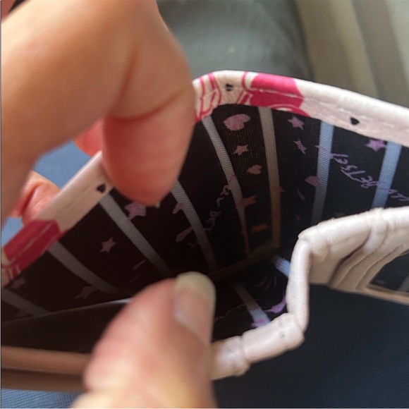 Betsey Johnson Pink Heart and Bow Wallet - NWT - Picture 9 of 9